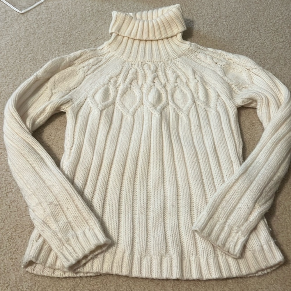 ivory turtleneck sweater size small